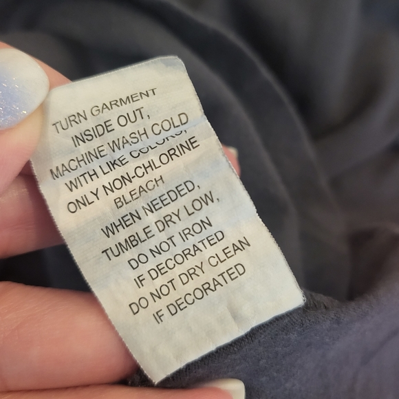 Hard Rock Cafe Cayman Islands Navy Blue Collectible T-Shirt Size L - Picture 6 of 7